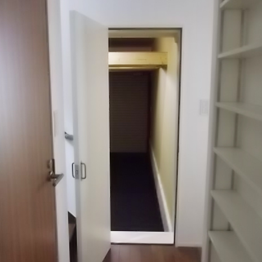 ドア1