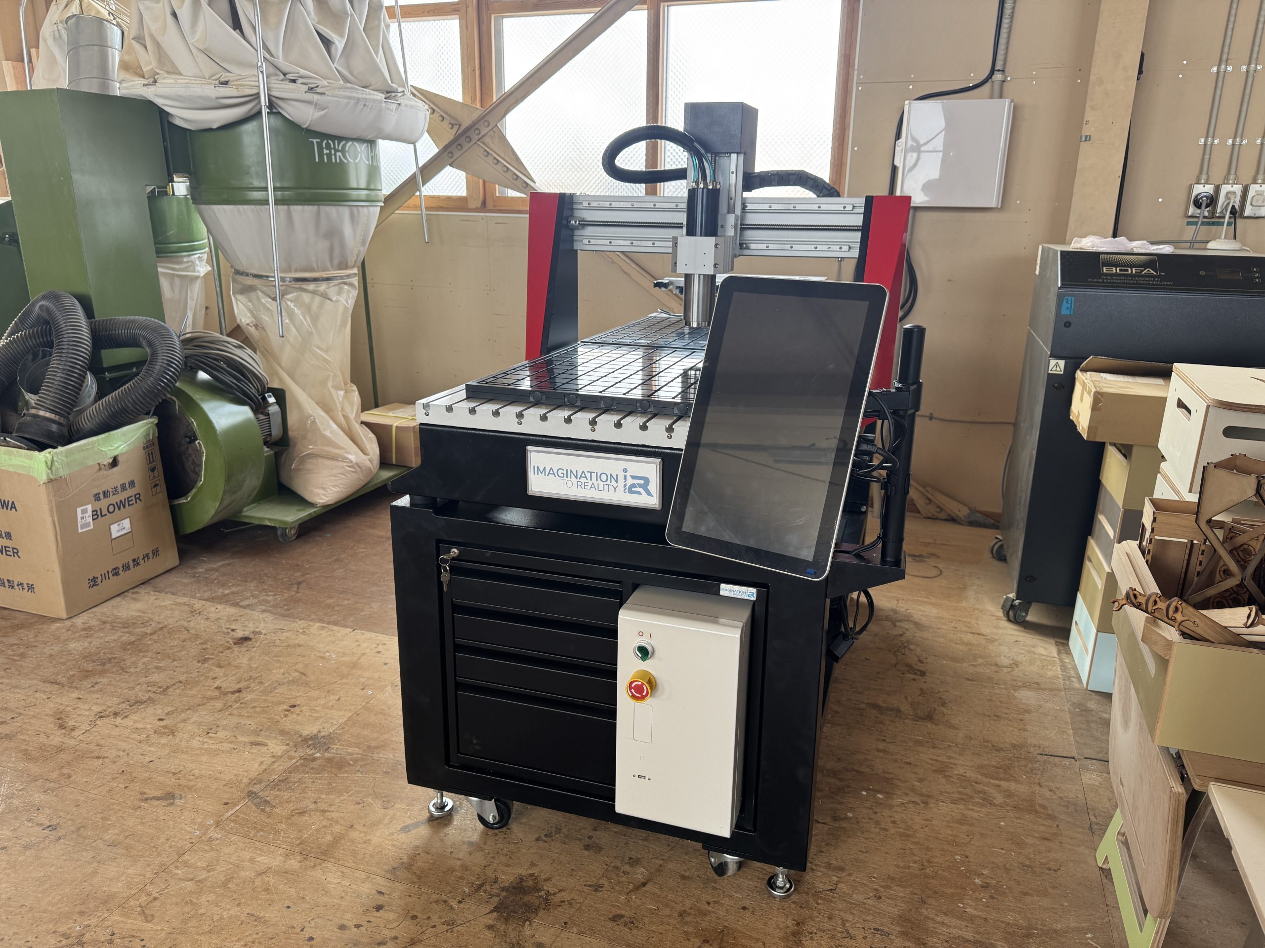 小型NC加工機が導入されました！